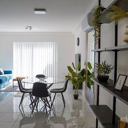Luxurious Apartment Next To The Sea Gzira Екстериор снимка