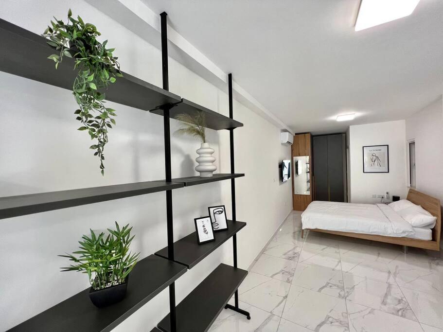 Luxurious Apartment Next To The Sea Gzira Екстериор снимка